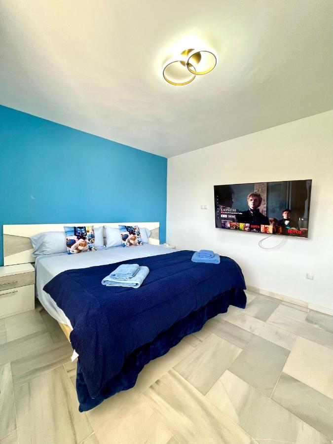 La Carihuela Lux Apartment Торремолинос Экстерьер фото