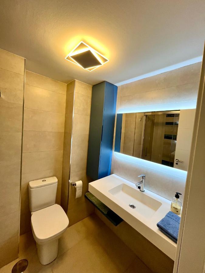 La Carihuela Lux Apartment Торремолинос Экстерьер фото